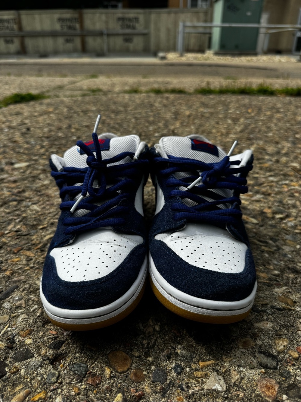 Nike Navy, White & Gum Low-Top Sneakers - Picture 2 of 6